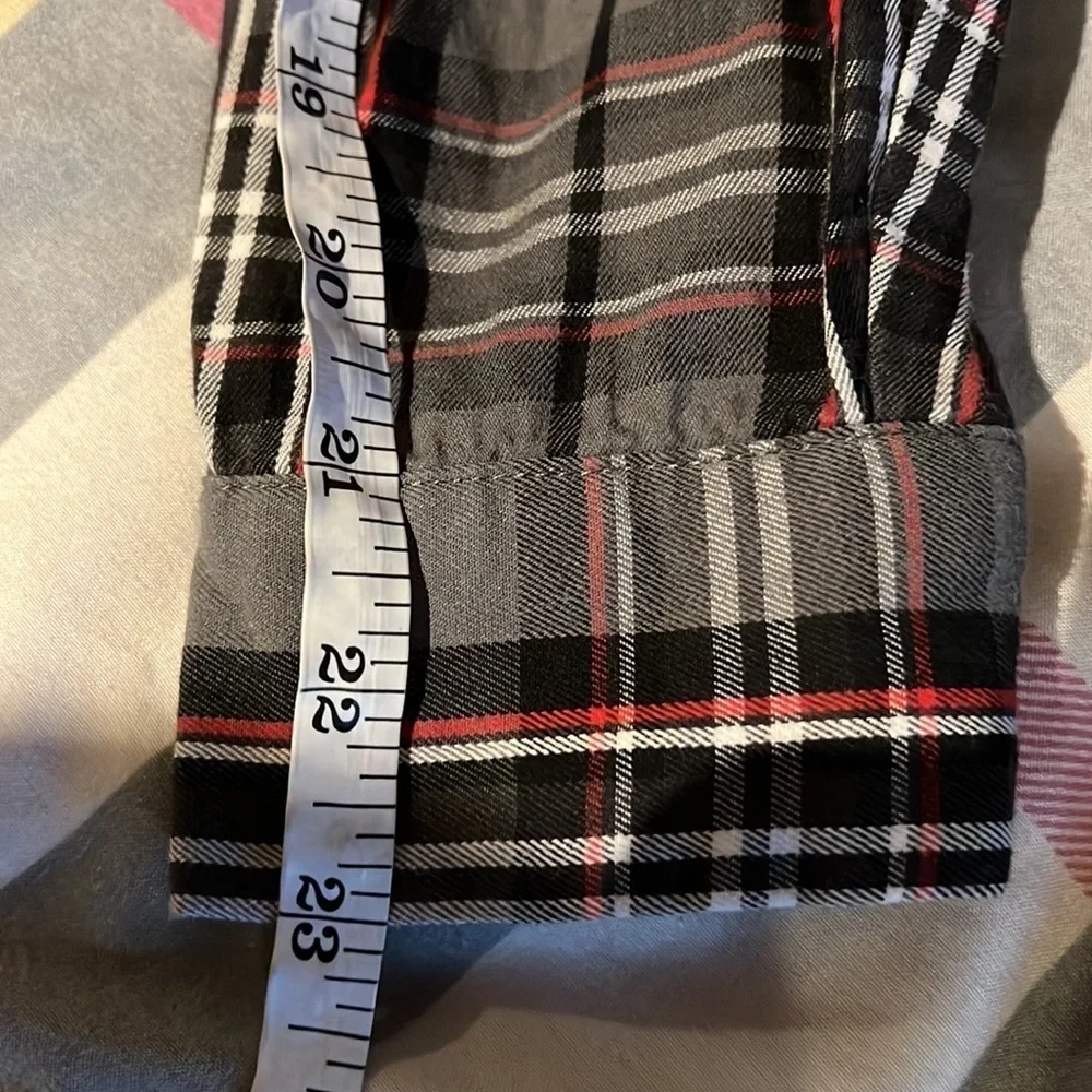 Joan Rivers plaid peplum button  Down shirt Sz S - Picture 7 of 9